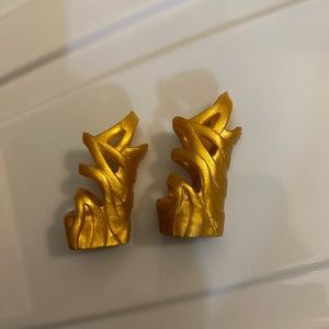 MONSTER HIGH ~ Clawdeen  Wolf Pack Of Trouble Replacement Gold Wedge Shoes